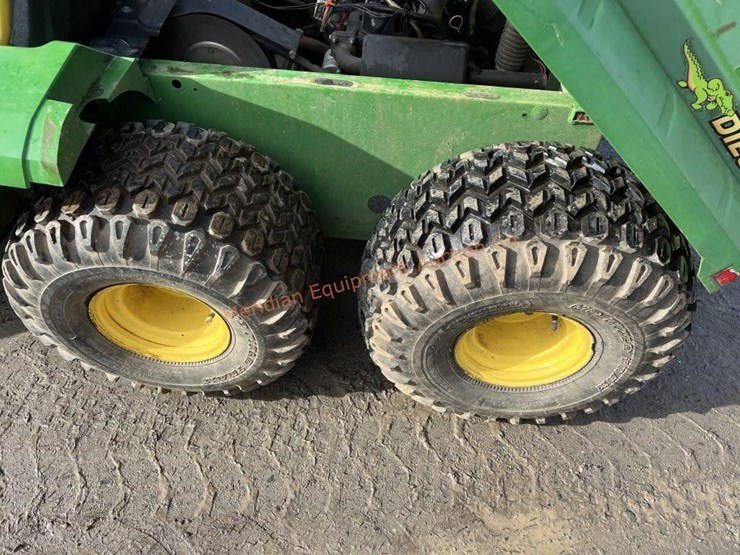 john-deere-gator-image-9
