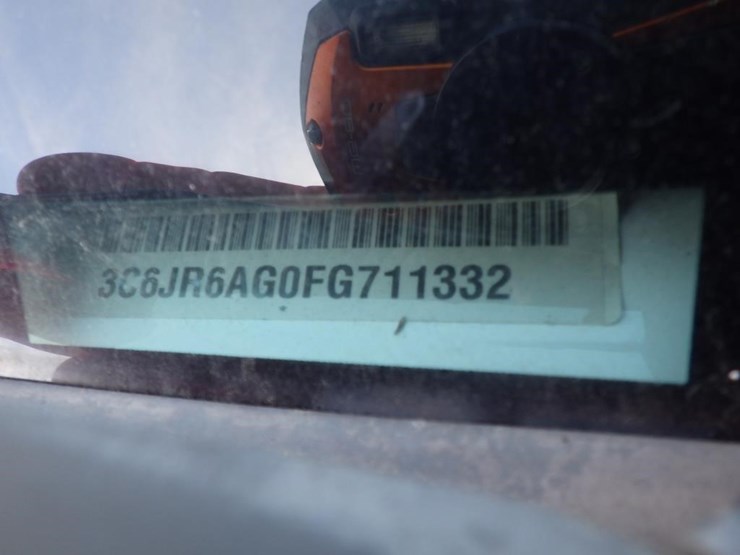 2015-dodge-1500-image-13