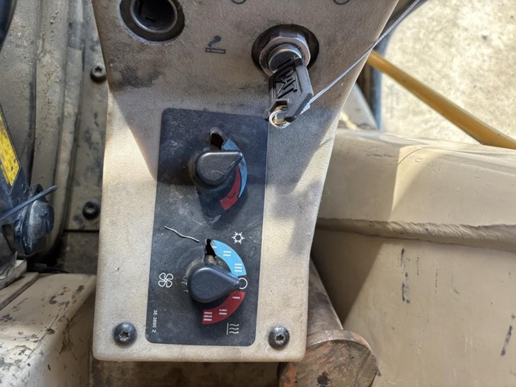 caterpillar-143h-image-48