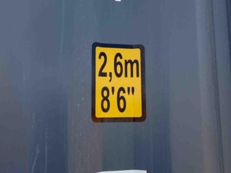 storage-container,-20'-x8'-vents-nice-shape-image-4