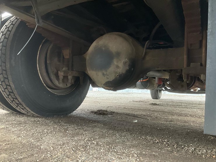 2014-international-7300-image-92