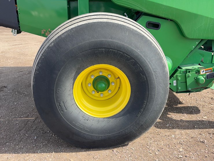 2020-john-deere-560m-image-20