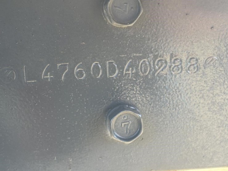 2017-kubota-l4760d-image-56