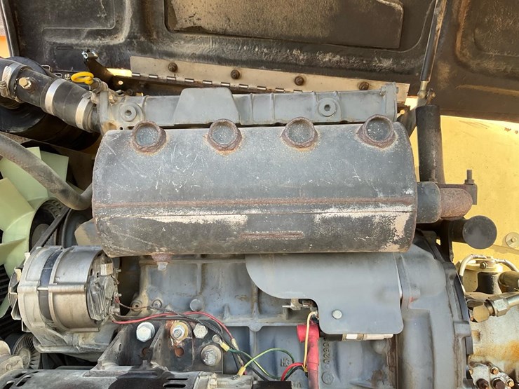 2004-jlg-600s-image-52