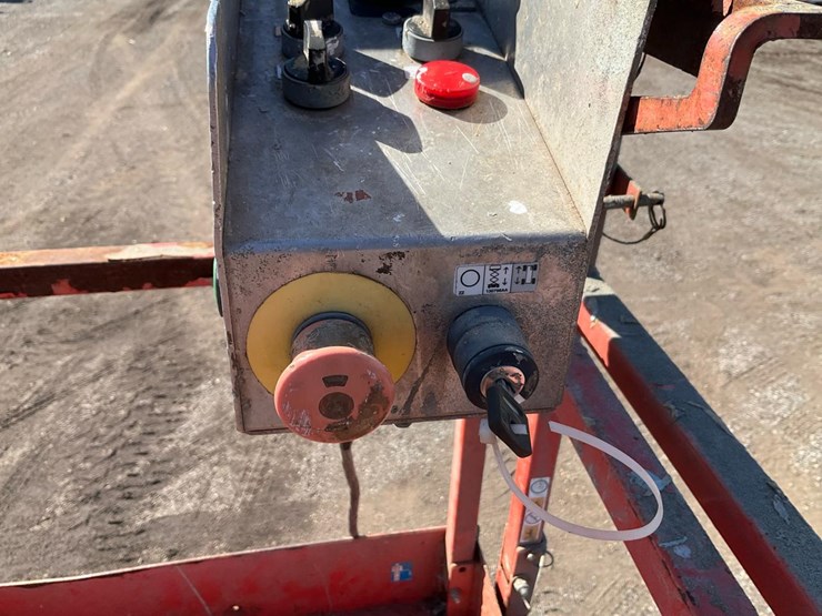 2015-skyjack-sj7135rt-image-67