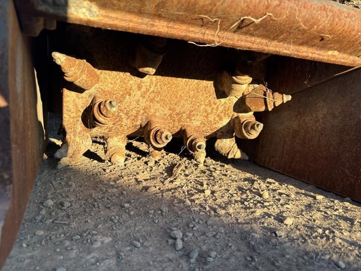 caterpillar-262c2-image-12