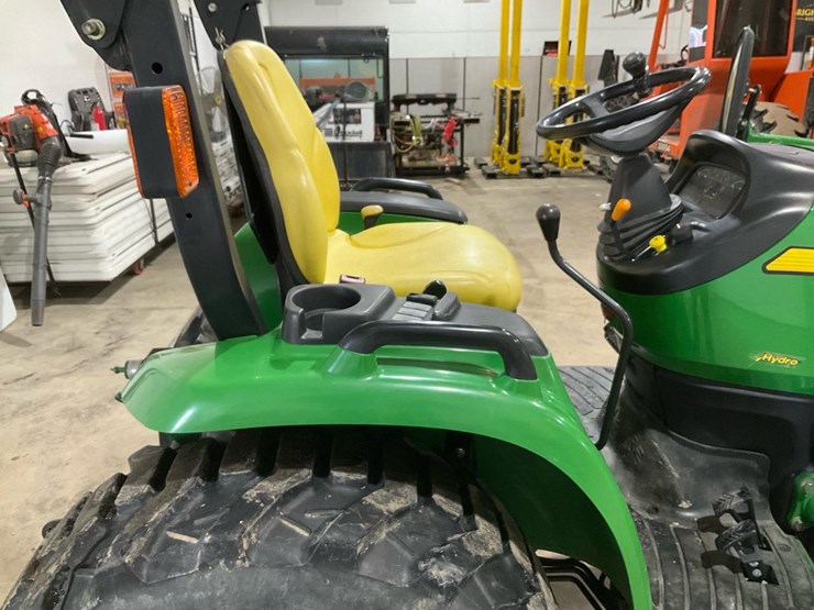 2010-john-deere-3520-image-42