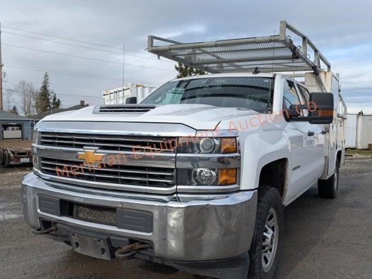 2017-chevrolet-silverado-3500-image-10