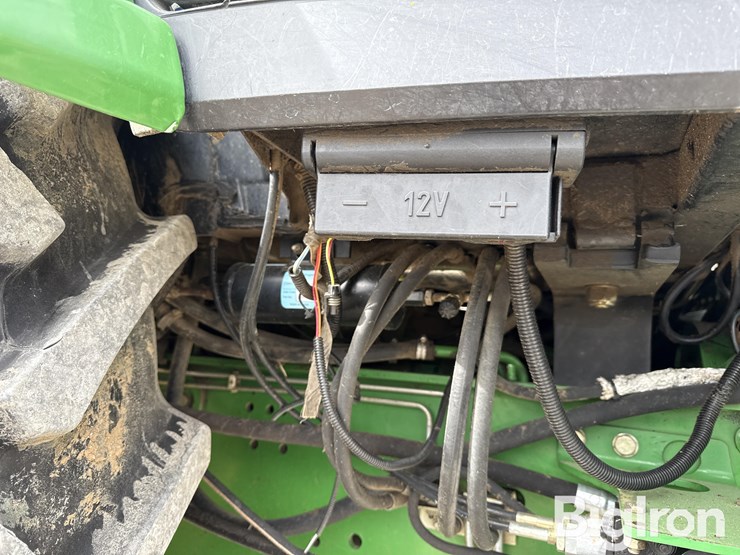 2004-john-deere-7320-image-20