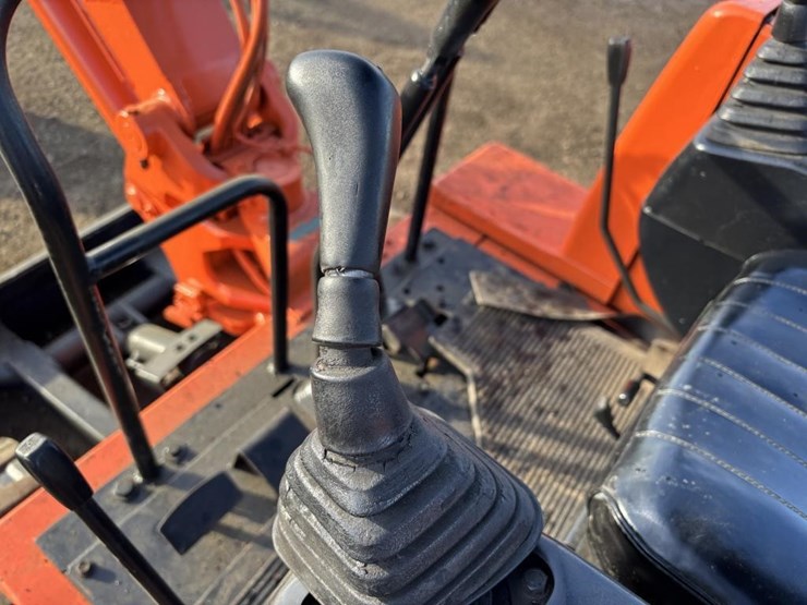 kubota-k025-image-25