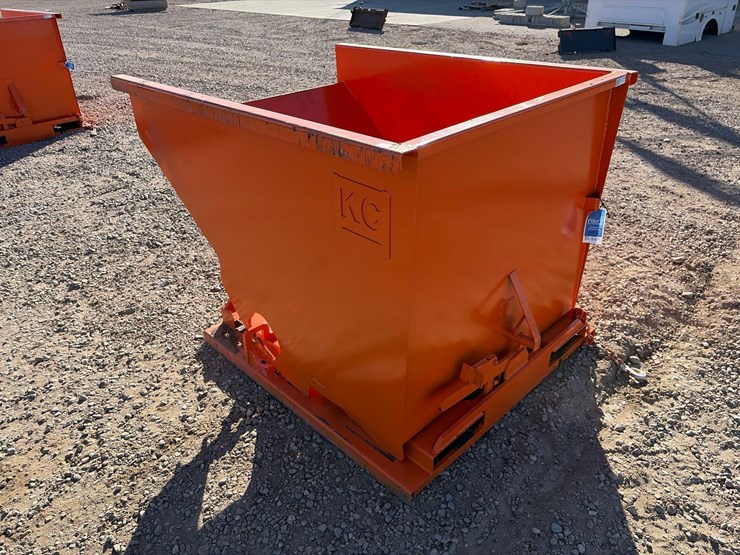 self-dumping-hopper-with-fork-pockets-image-5