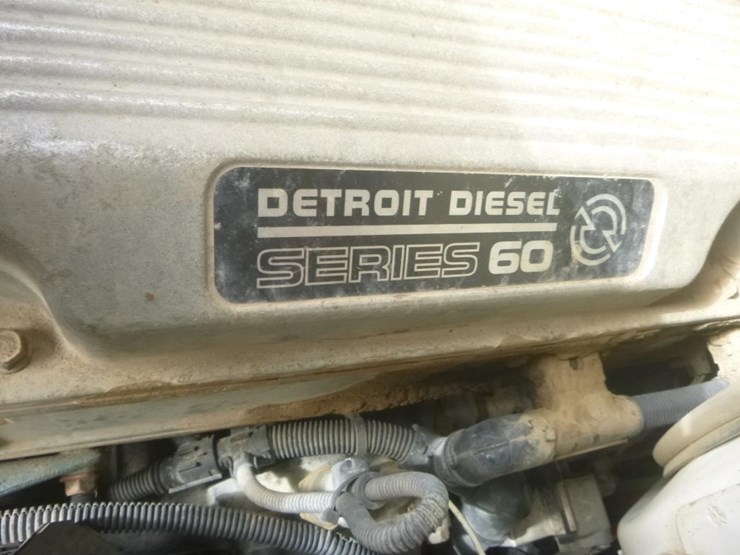 2008-sterling-lt9500-image-21