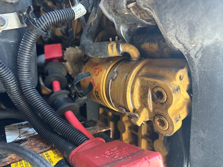 2018-caterpillar-236d-image-41