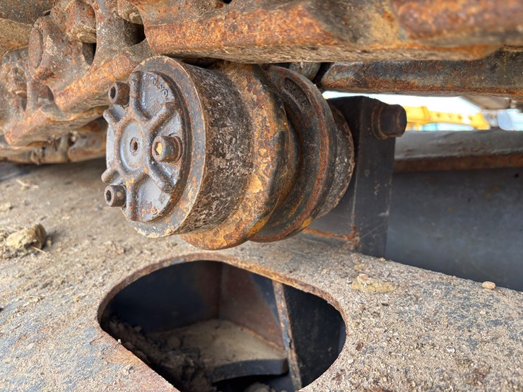 2022-volvo-ec220el-image-8