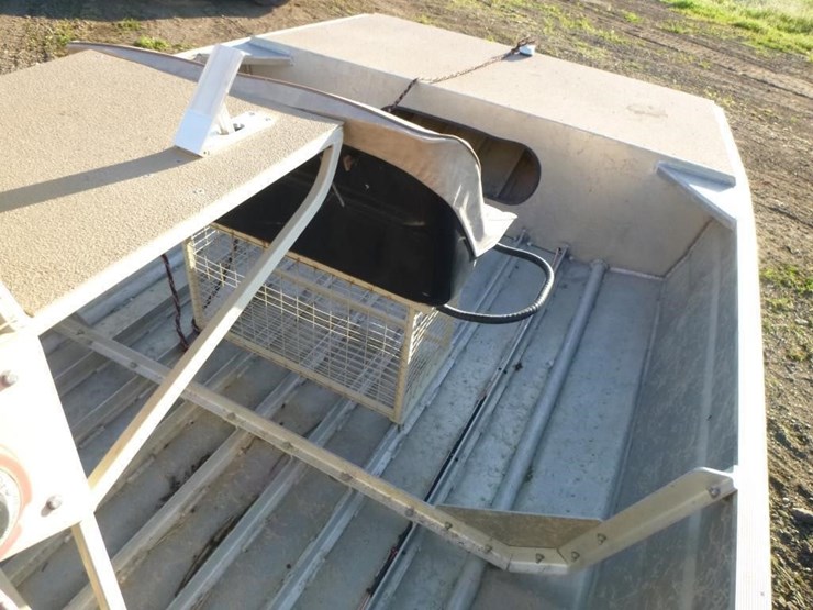 2001-unknown-trailer-image-14