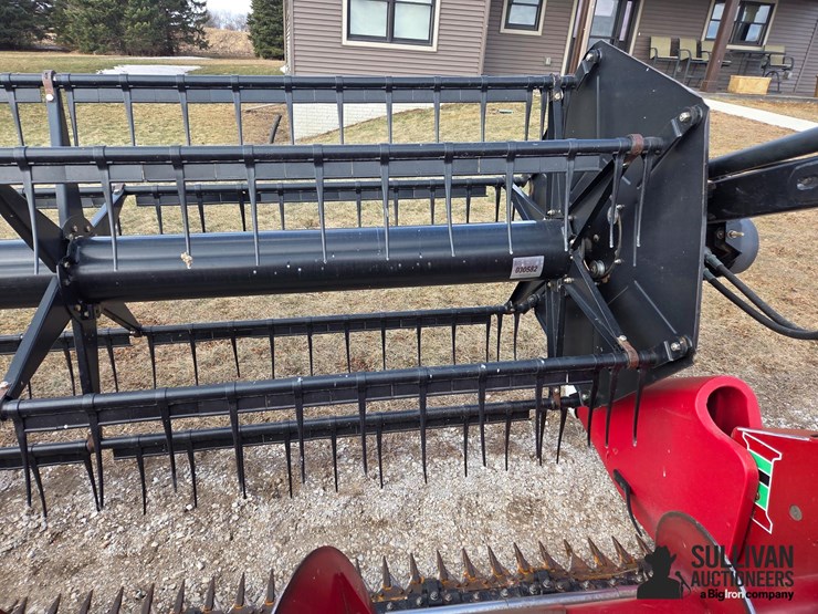 2011-case-ih-3020-image-13