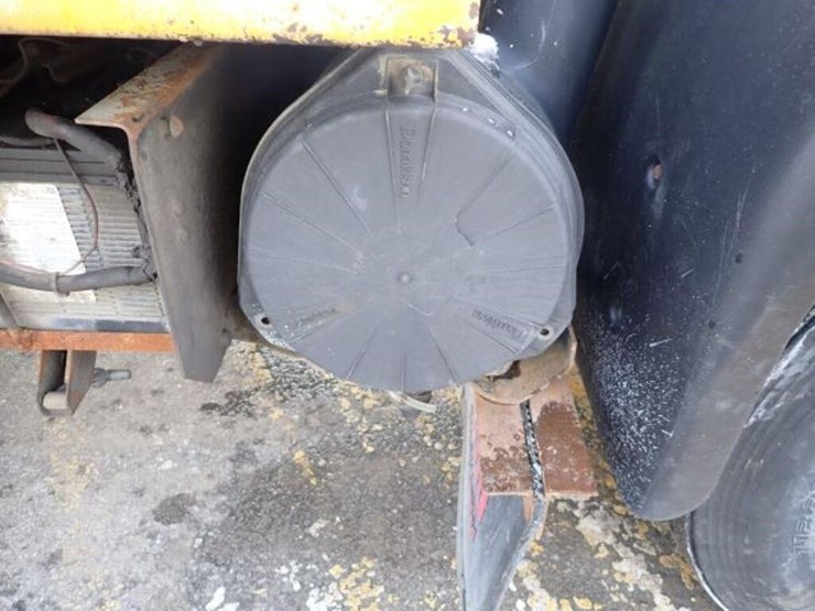 1998-gmc-t4-series-s/a-bucket-truck-1gdp7c1c0wj519-image-49