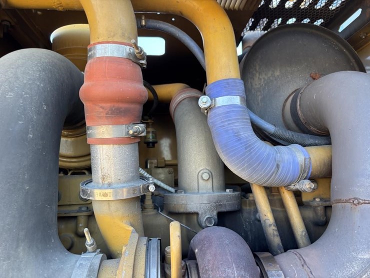 caterpillar-143h-image-77