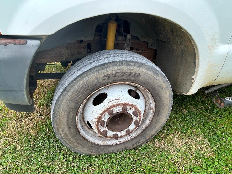 2001-ford-f450-image-11