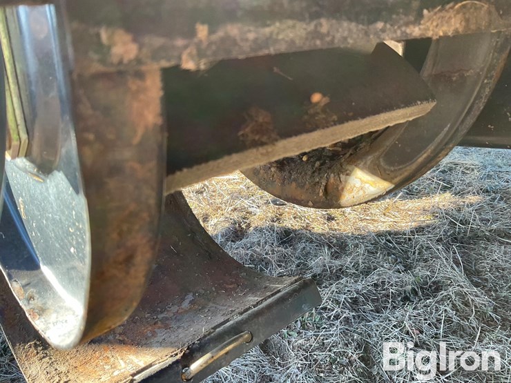 2013-case-ih-5130-image-11