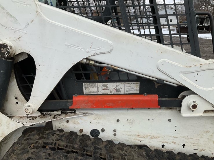 2007-bobcat-t190-image-32