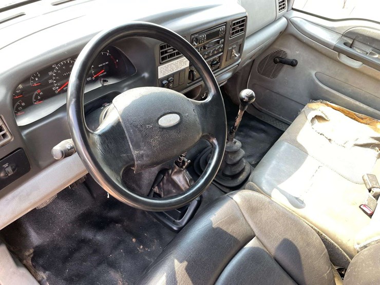 2001-ford-f650-image-11