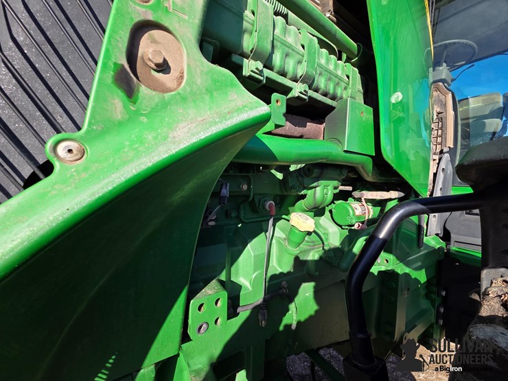 2013-john-deere-8285r-image-14