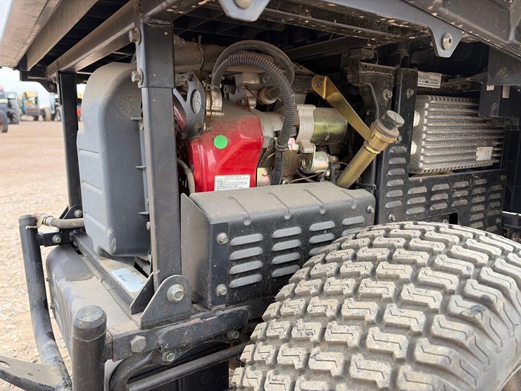 raven-multi-purpose-vehicle-with-mower-image-9