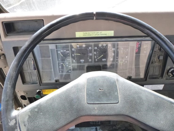 1993-international-4700-image-9