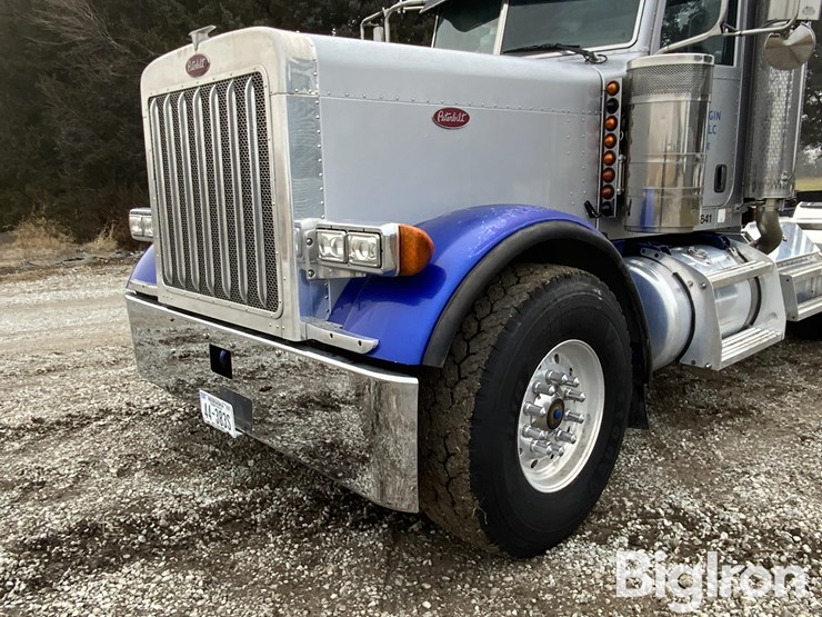 2007-peterbilt-379-image-15