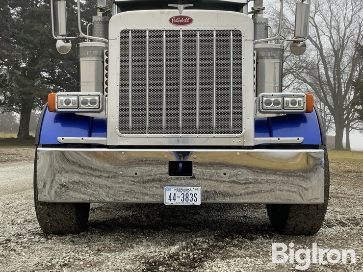 2007-peterbilt-379-image-12