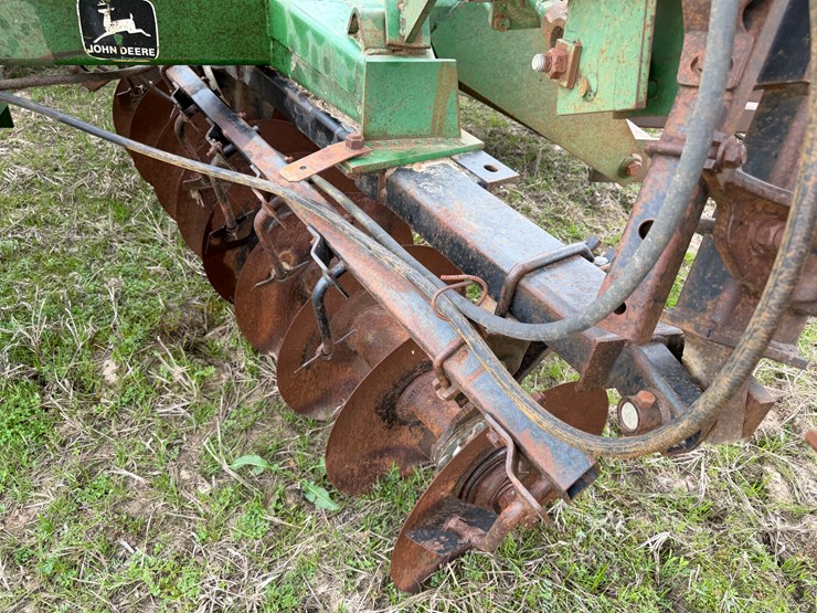 john-deere-36-image-44