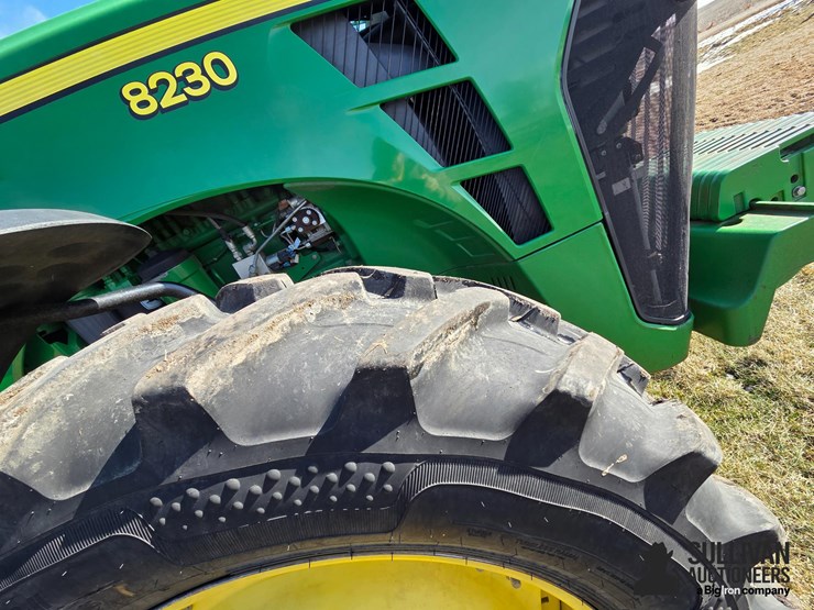 2007-john-deere-8230-image-19