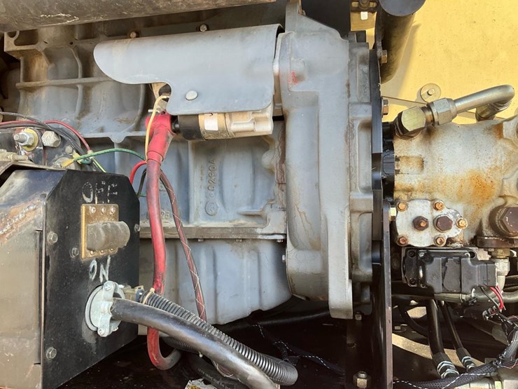 2004-jlg-600s-image-53