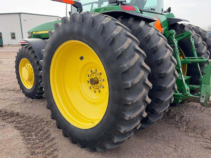 john-deere-8110-image-17