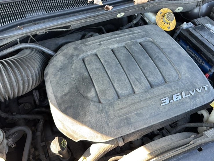 2015-dodge-grand-caravan-sxt-image-38