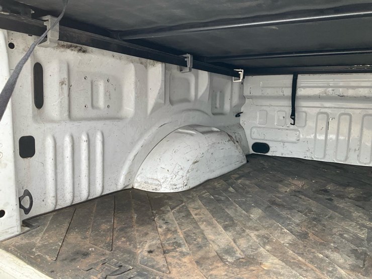 2021-ford-f150-xl-image-30