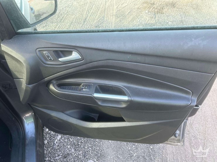 2013-ford-escape-image-22