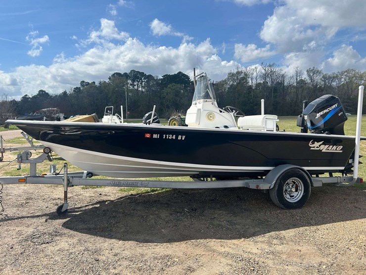 2006-mako-210cc-boat-250hp-mercury-image-1