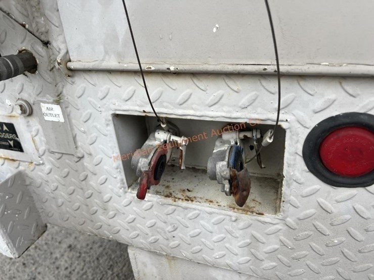 1999-international-4000-image-23