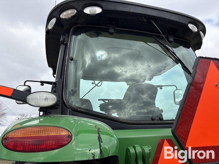 john-deere-8320r-image-17