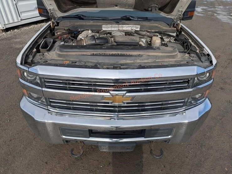 2017-chevrolet-silverado-3500-image-29