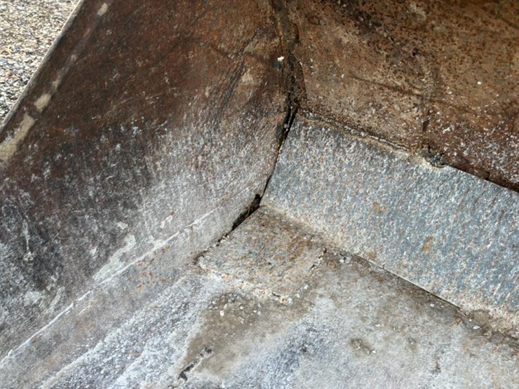 #1155-•-gehl-skid-steer-image-14