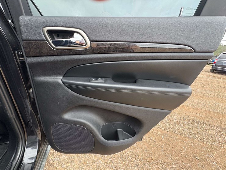 2012-jeep-grand-cherokee-image-20