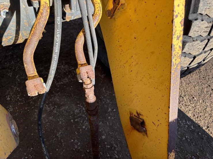 2007-komatsu-wa200-5-image-14