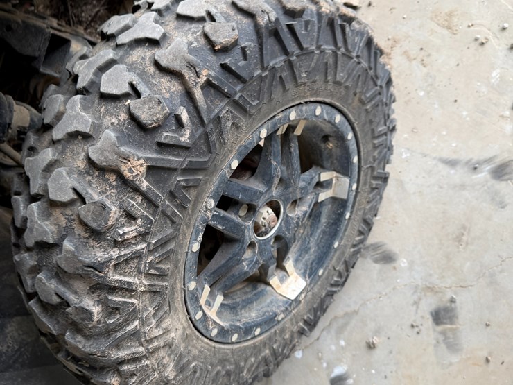 john-deere-gator-image-8