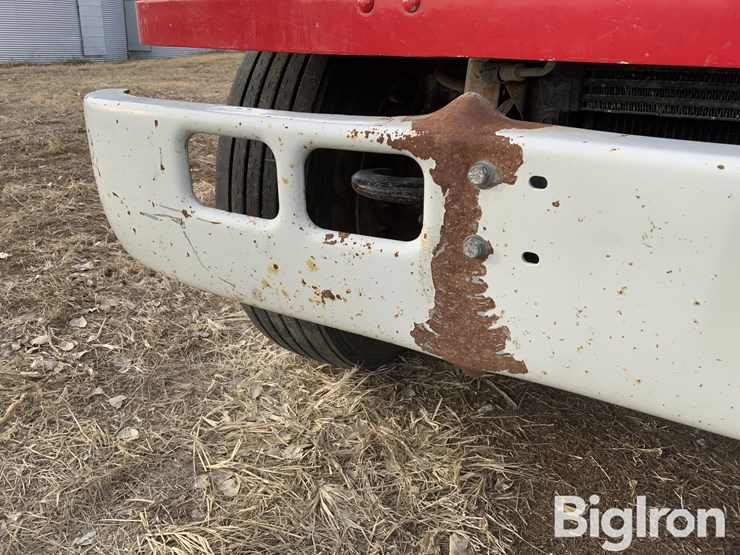 1993-international-8100-image-13