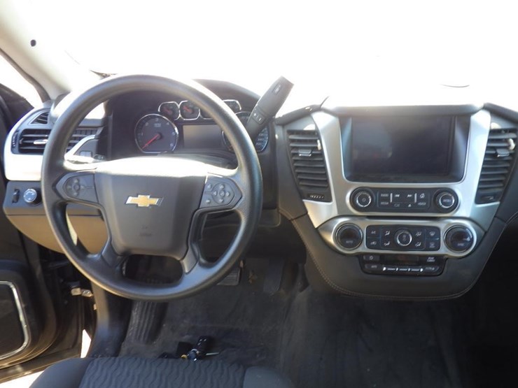 2020-chevrolet-tahoe-image-9