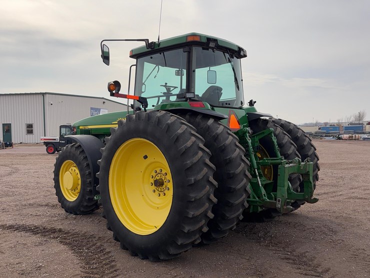 john-deere-8110-image-6