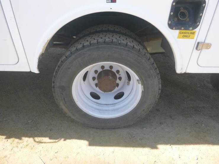 2012-ford-f450-image-28